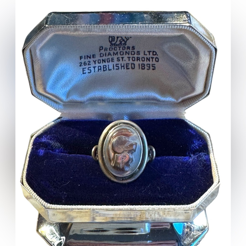 Lovely antique carved trojan cameo sterling silver 925 ring